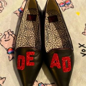 NWT Unique Vintage “DEAD” flats
